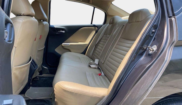 2014 Honda City 1.5L I-VTEC V MT, Petrol, Manual, 61,972 km, Right Side Rear Door Cabin