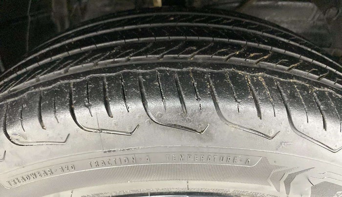 2023 Maruti FRONX DELTA PLUS 1.2MT, Petrol, Manual, 24,935 km, Right Front Tyre Tread