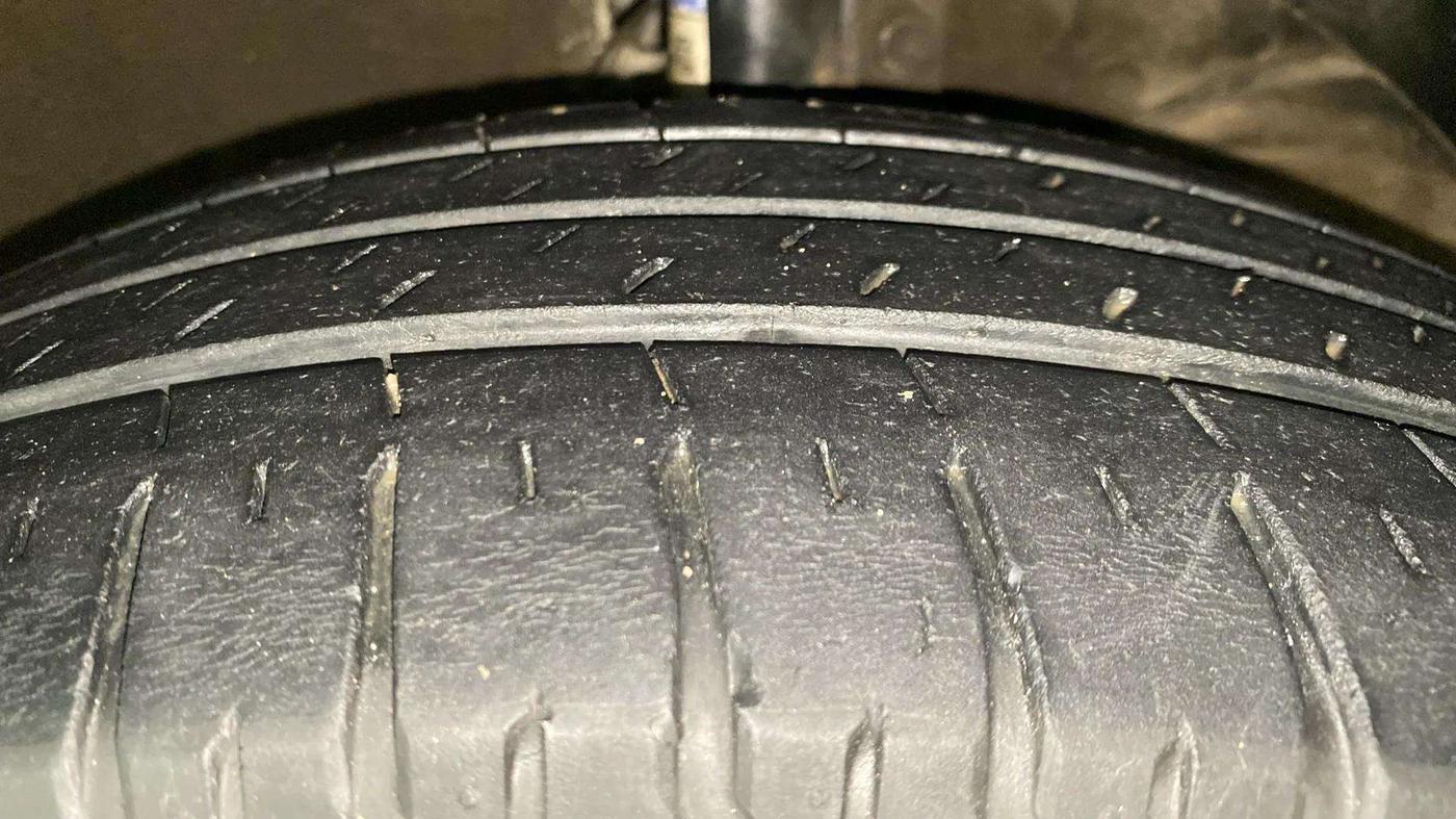 2021 Maruti XL6 ZETA AT, Petrol, Automatic, 49,957 km, Right Front Tyre Tread