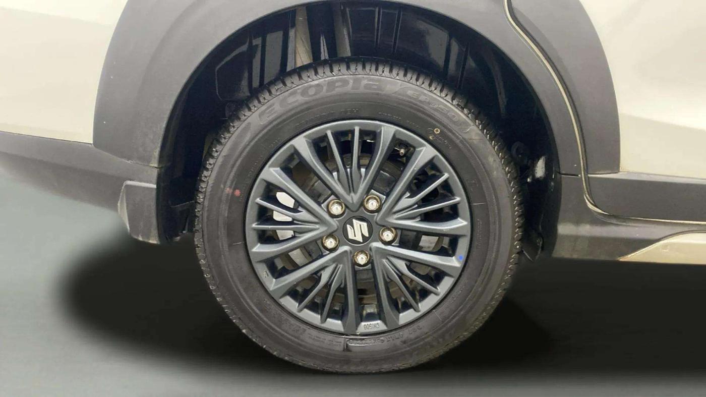 2021 Maruti XL6 ZETA AT, Petrol, Automatic, 49,957 km, Right Rear Wheel