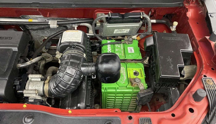 2018 Mahindra KUV 100 NXT K8 P 6 STR, CNG, Manual, 19,907 km, Engine View - Left