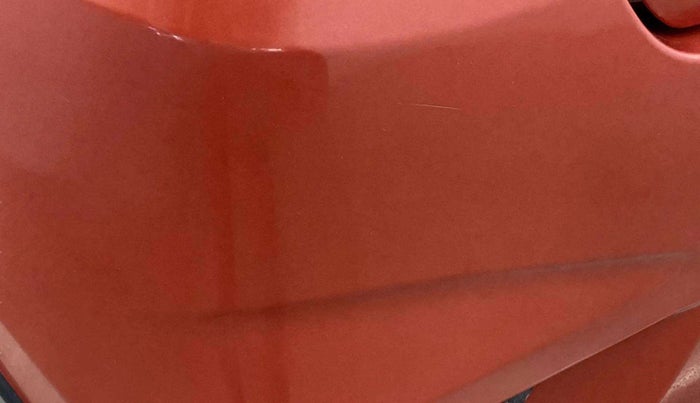 2018 Mahindra KUV 100 NXT K8 P 6 STR, CNG, Manual, 19,907 km, Rear bumper - Minor scratches
