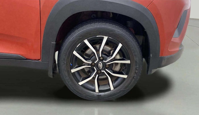 2018 Mahindra KUV 100 NXT K8 P 6 STR, CNG, Manual, 19,907 km, Right Front Wheel