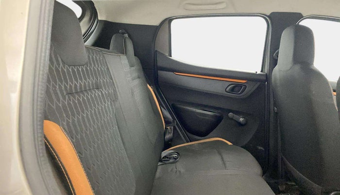 2018 Renault Kwid CLIMBER 1.0 AMT, Petrol, Automatic, 23,830 km, Right Side Rear Door Cabin