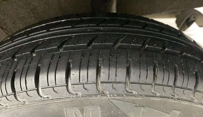 2018 Renault Kwid CLIMBER 1.0 AMT, Petrol, Automatic, 23,830 km, Left Rear Tyre Tread