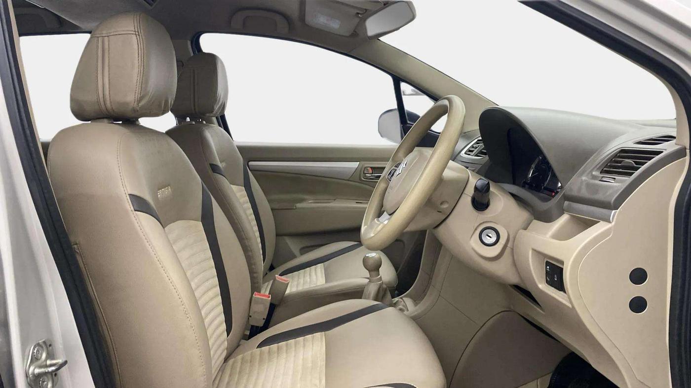 2016 Maruti Ertiga VDI SHVS, Diesel, Manual, 77,621 km, Right Side Front Door Cabin