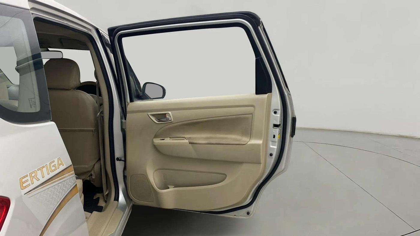 2016 Maruti Ertiga VDI SHVS, Diesel, Manual, 77,621 km, RHS Rear Door