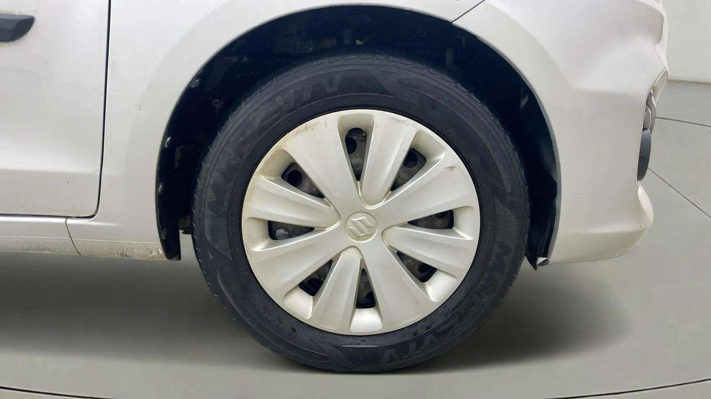 2016 Maruti Ertiga VDI SHVS, Diesel, Manual, 77,621 km, Right Front Wheel