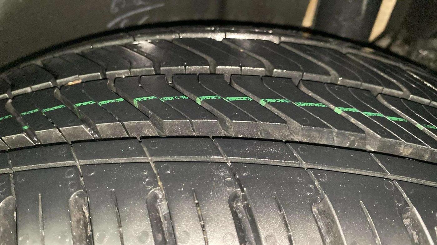 2016 Maruti Ertiga VDI SHVS, Diesel, Manual, 77,621 km, Left Rear Tyre Tread