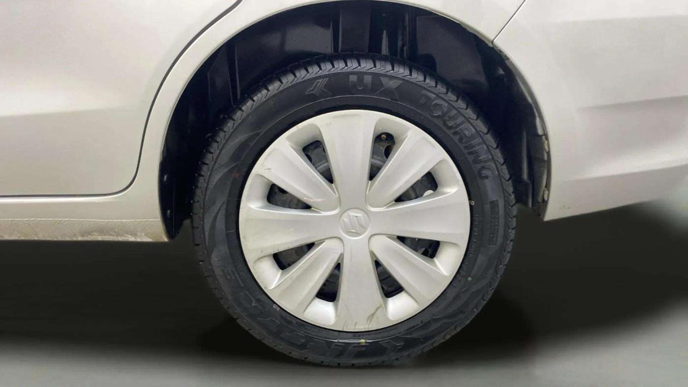 2016 Maruti Ertiga VDI SHVS, Diesel, Manual, 77,621 km, Left Rear Wheel