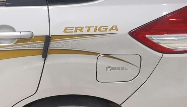 2016 Maruti Ertiga VDI SHVS, Diesel, Manual, 77,518 km, Left quarter panel - Minor scratches