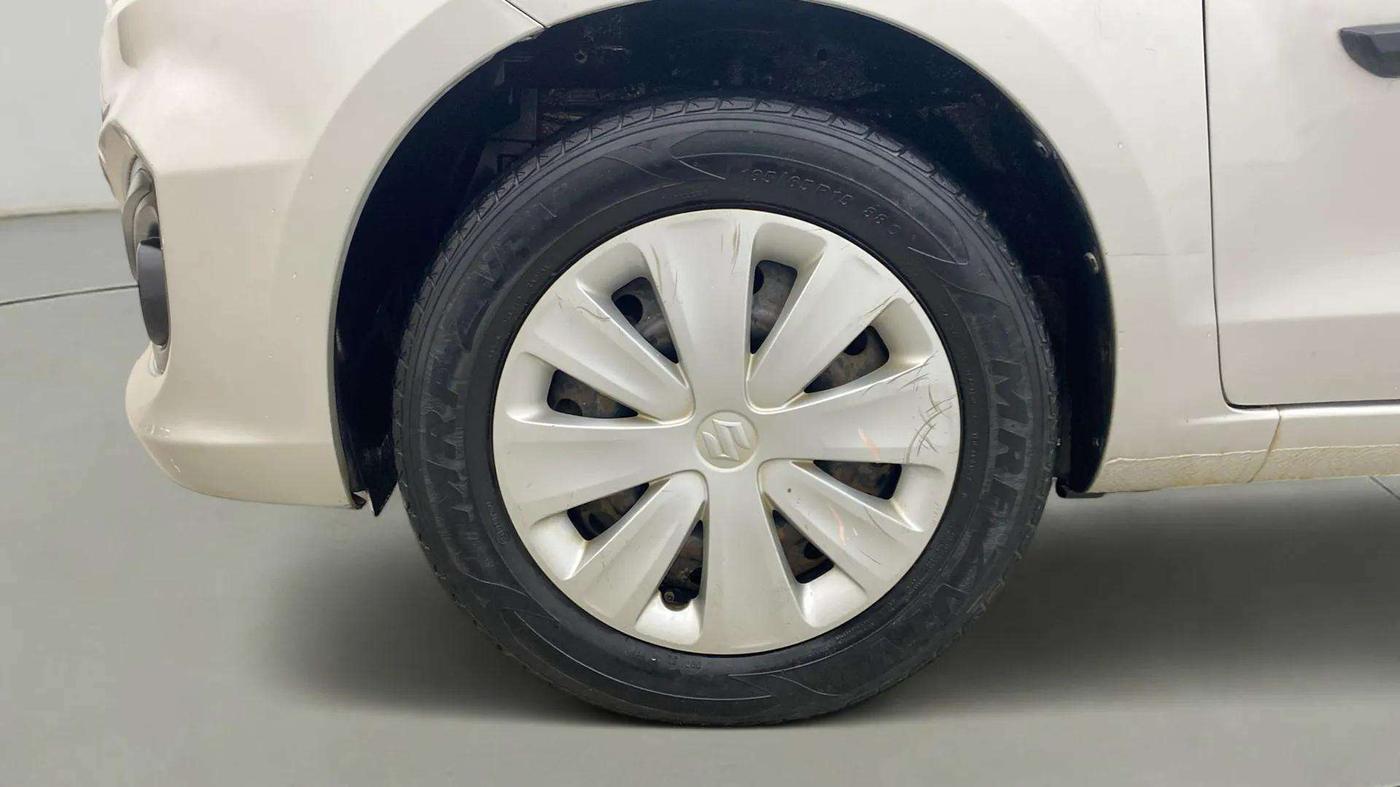 2016 Maruti Ertiga VDI SHVS, Diesel, Manual, 77,621 km, Left Front Wheel