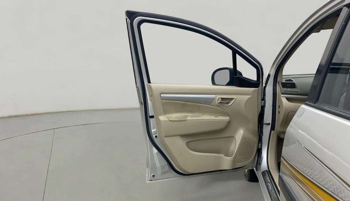 2016 Maruti Ertiga VDI SHVS, Diesel, Manual, 77,518 km, LHS Front Door