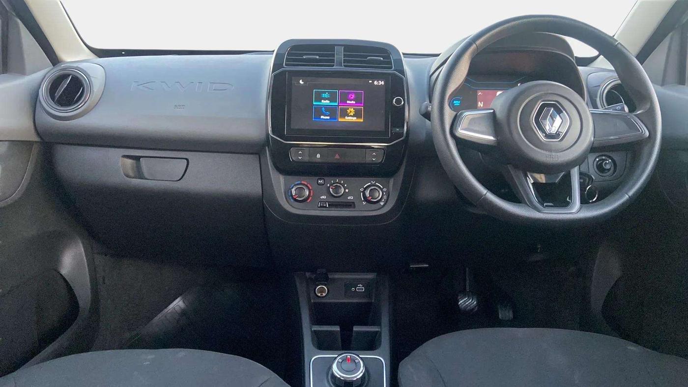 2021 Renault Kwid RXT 1.0 AMT (O), Petrol, Automatic, 16,962 km, Dashboard