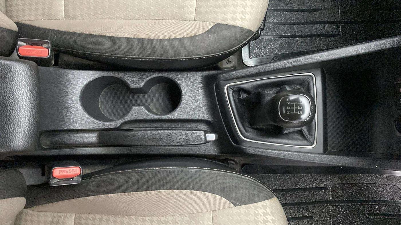2018 Hyundai Elite i20 MAGNA EXECUTIVE 1.2, Petrol, Manual, 36,133 km, Gear Lever