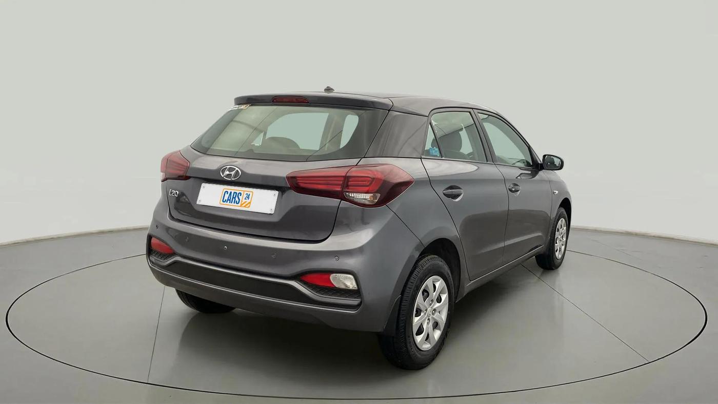 2018 Hyundai Elite i20 MAGNA EXECUTIVE 1.2, Petrol, Manual, 36,133 km, Right Back Diagonal
