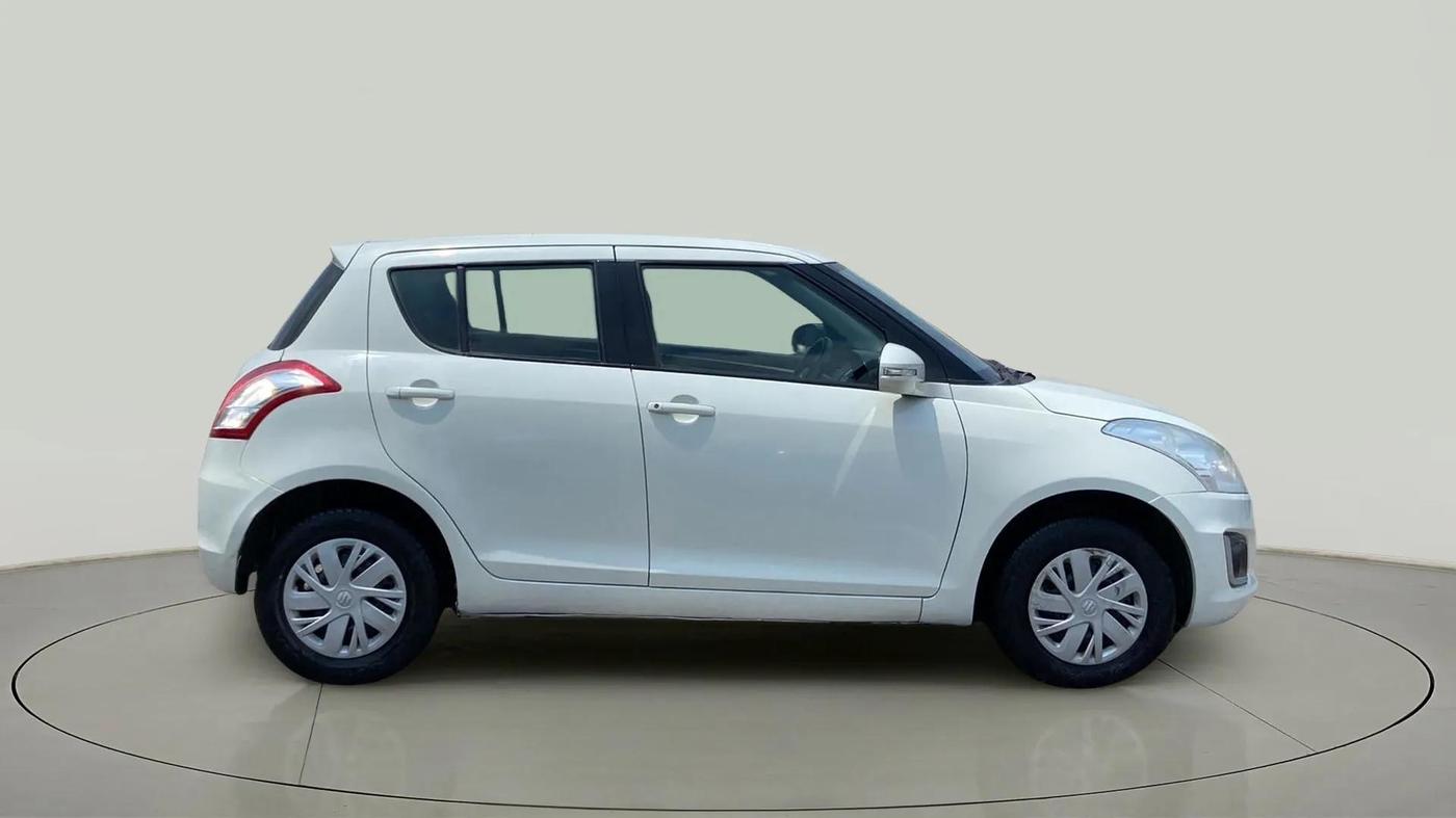 2016 Maruti Swift VXI, Petrol, Manual, 42,078 km, Right Side View
