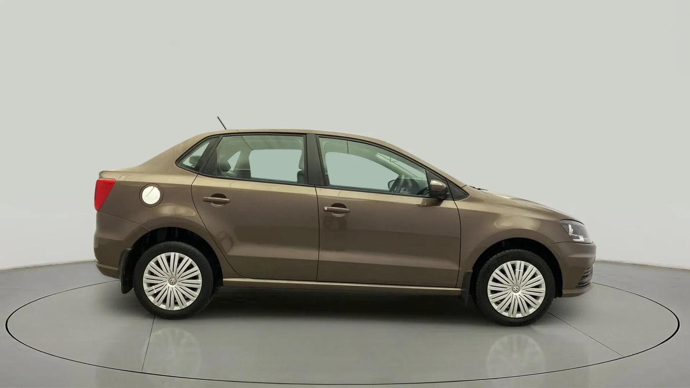 2018 Volkswagen Ameo COMFORTLINE 1.0L, Petrol, Manual, 79,647 km, Right Side View