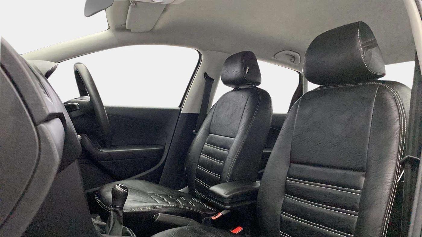2018 Volkswagen Ameo COMFORTLINE 1.0L, Petrol, Manual, 79,647 km, Right Side Front Door Cabin