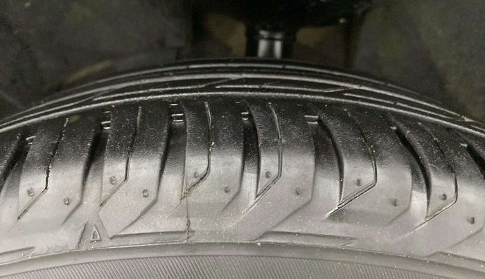 2013 Renault Duster 85 PS RXL DIESEL, Diesel, Manual, 87,338 km, Left Front Tyre Tread