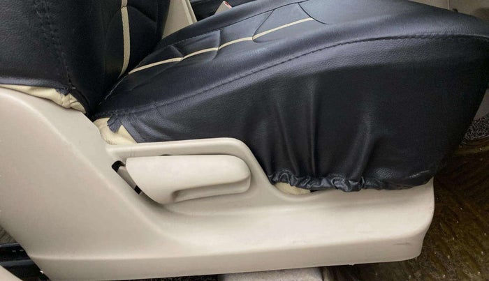 2014 Maruti Swift Dzire VXI, Petrol, Manual, 51,650 km, Driver Side Adjustment Panel