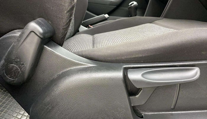 2019 Volkswagen Polo TRENDLINE 1.0L, Petrol, Manual, 25,854 km, Driver Side Adjustment Panel