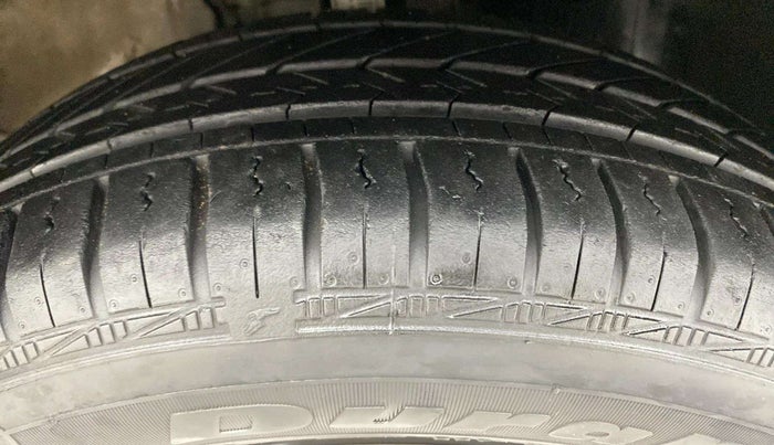 2019 Volkswagen Polo TRENDLINE 1.0L, Petrol, Manual, 25,854 km, Right Front Tyre Tread