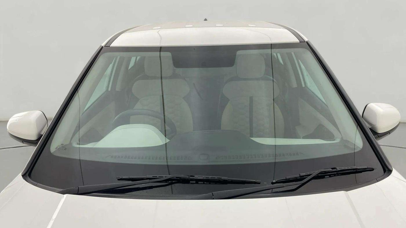 2022 Hyundai Creta E 1.5 PETROL, Petrol, Manual, 23,533 km, Front Windshield
