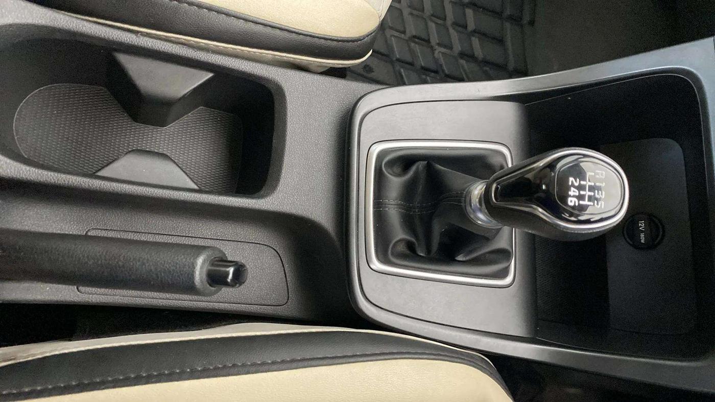 2022 Hyundai Creta E 1.5 PETROL, Petrol, Manual, 23,533 km, Gear Lever