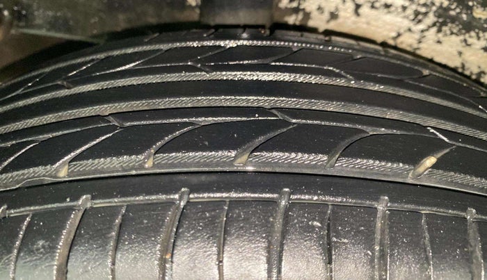 2016 Maruti Celerio ZXI AMT, Petrol, Automatic, 72,648 km, Right Rear Tyre Tread