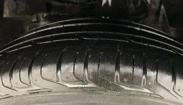 2020 Tata NEXON XZ PETROL, Petrol, Manual, 31,151 km, Left Front Tyre Tread