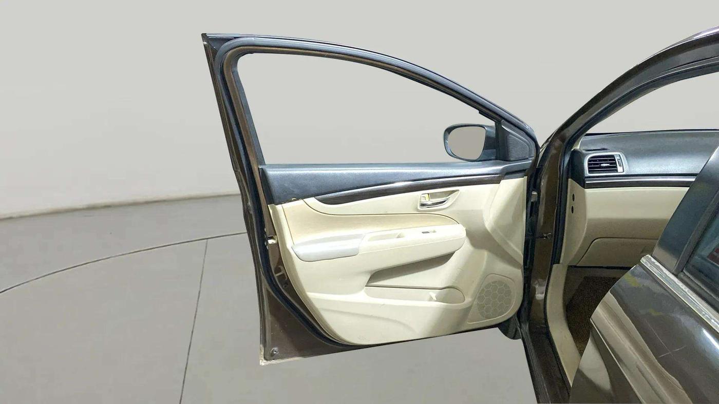 2017 Maruti Ciaz DELTA 1.4 MT PETROL, Petrol, Manual, 35,699 km, LHS Front Door