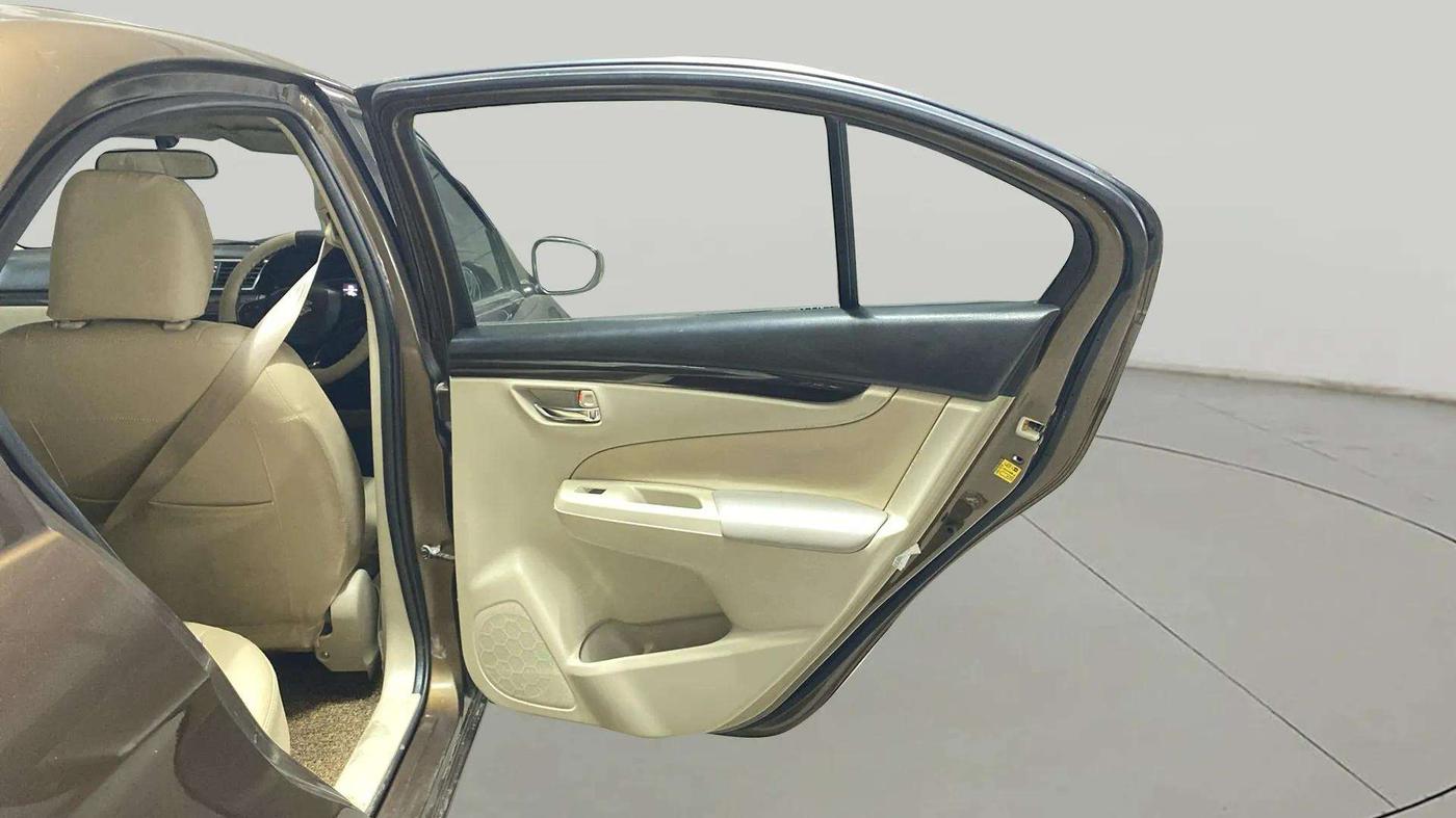 2017 Maruti Ciaz DELTA 1.4 MT PETROL, Petrol, Manual, 35,699 km, RHS Rear Door