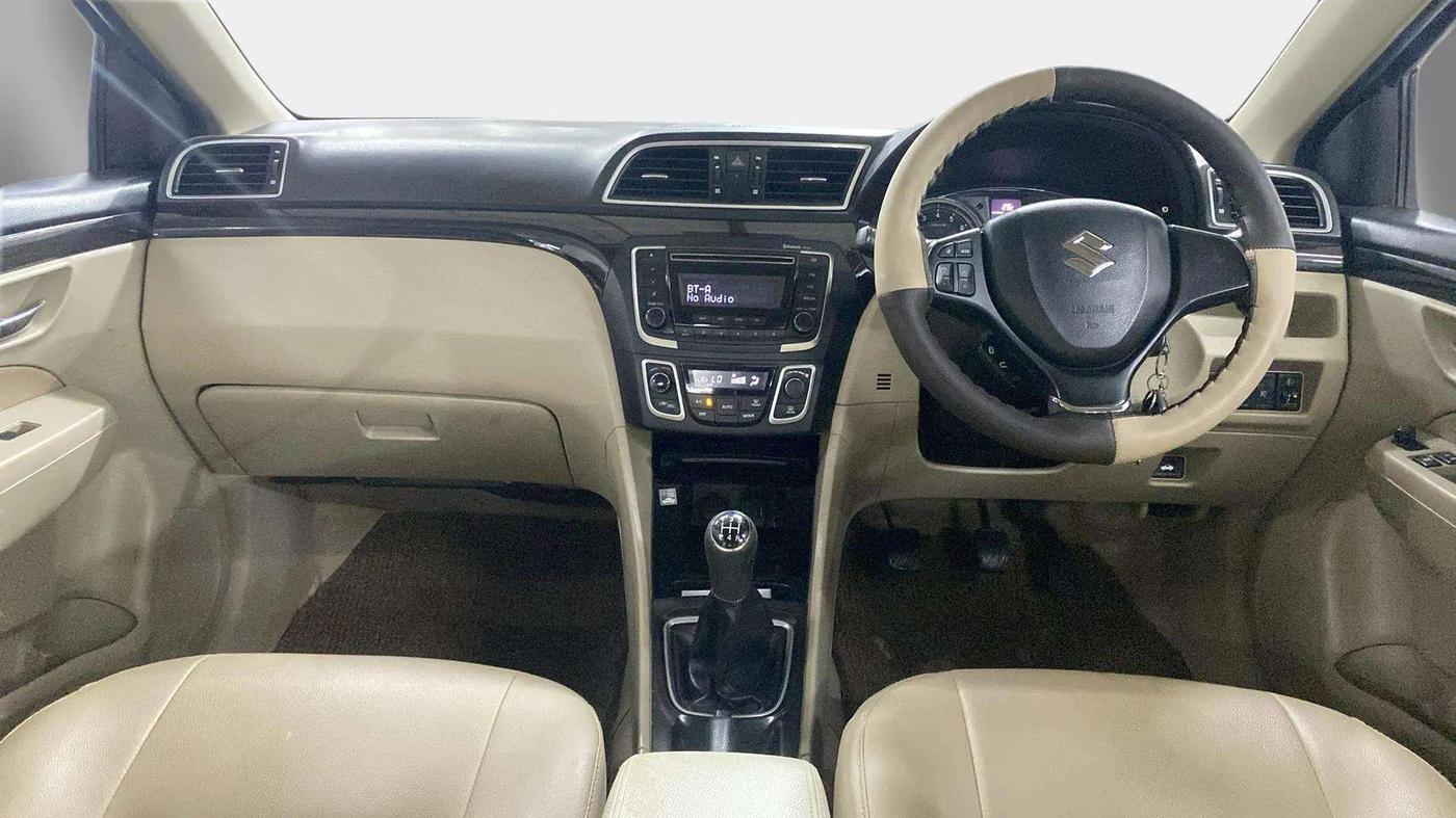 2017 Maruti Ciaz DELTA 1.4 MT PETROL, Petrol, Manual, 35,699 km, Dashboard