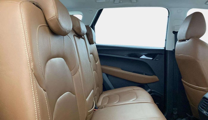 2021 MG HECTOR PLUS SELECT 2.0 DIESEL TURBO MT 7-STR, Diesel, Manual, 42,908 km, Right Side Rear Door Cabin