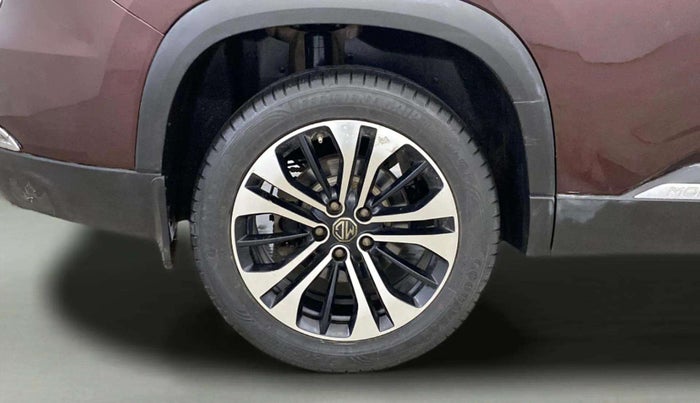 2021 MG HECTOR PLUS SELECT 2.0 DIESEL TURBO MT 7-STR, Diesel, Manual, 42,908 km, Right Rear Wheel