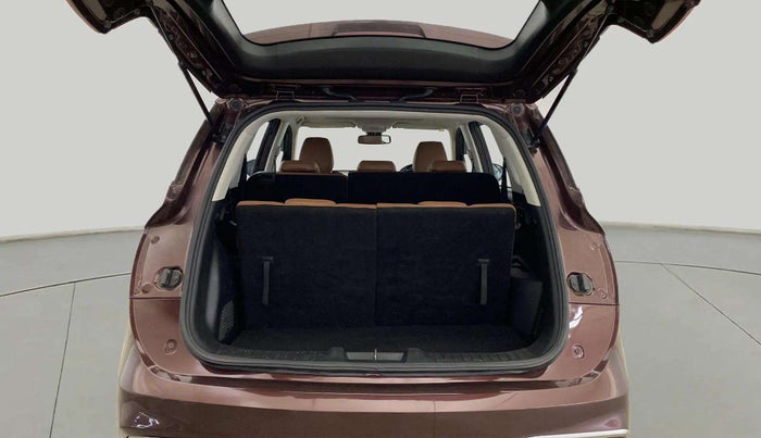 2021 MG HECTOR PLUS SELECT 2.0 DIESEL TURBO MT 7-STR, Diesel, Manual, 42,908 km, Boot Inside