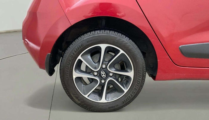 2017 Hyundai Grand i10 SPORTZ (O) AT 1.2 KAPPA VTVT, Petrol, Automatic, 39,301 km, Right Rear Wheel