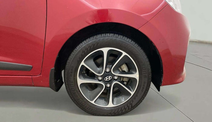 2017 Hyundai Grand i10 SPORTZ (O) AT 1.2 KAPPA VTVT, Petrol, Automatic, 39,301 km, Right Front Wheel