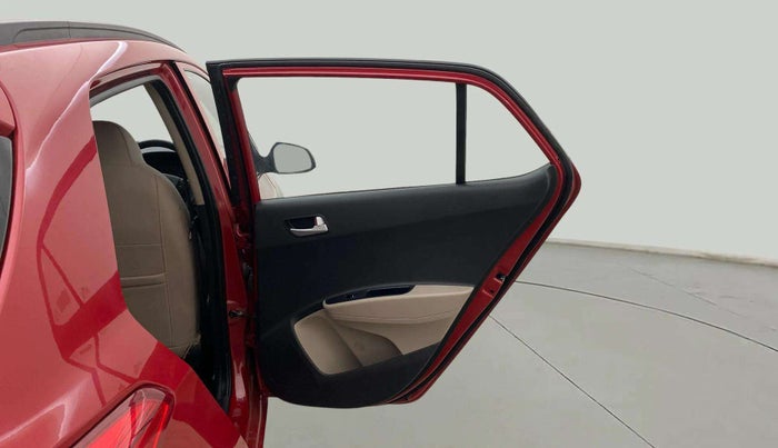 2017 Hyundai Grand i10 SPORTZ (O) AT 1.2 KAPPA VTVT, Petrol, Automatic, 39,301 km, RHS Rear Door
