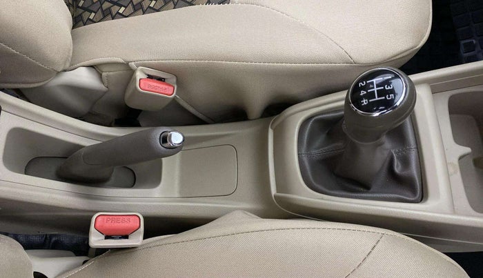 2021 Maruti Ertiga ZXI+ SHVS, Petrol, Manual, 27,439 km, Gear Lever