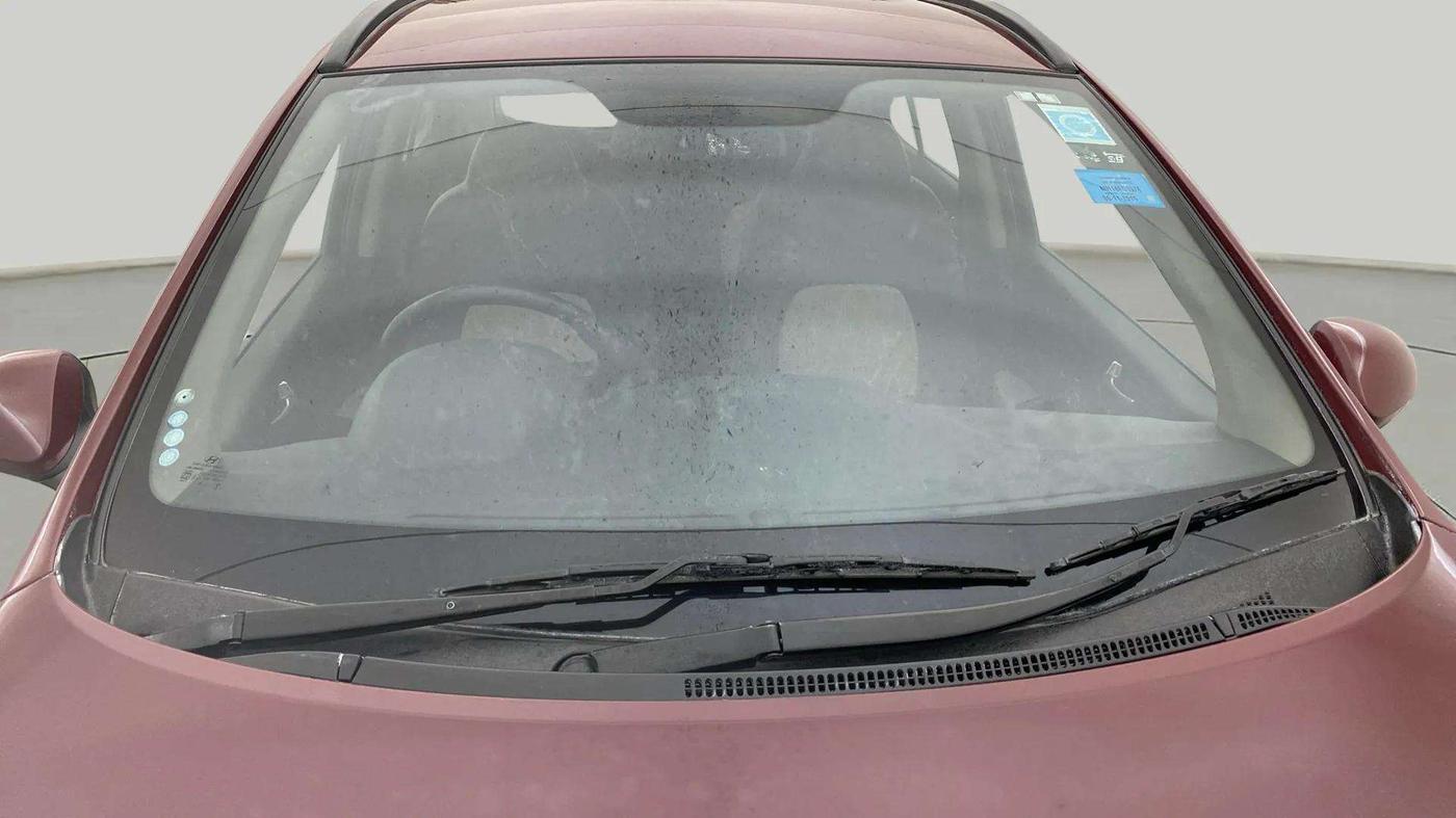 2015 Hyundai Grand i10 ASTA (O) 1.2 KAPPA VTVT, Petrol, Manual, 36,719 km, Front Windshield