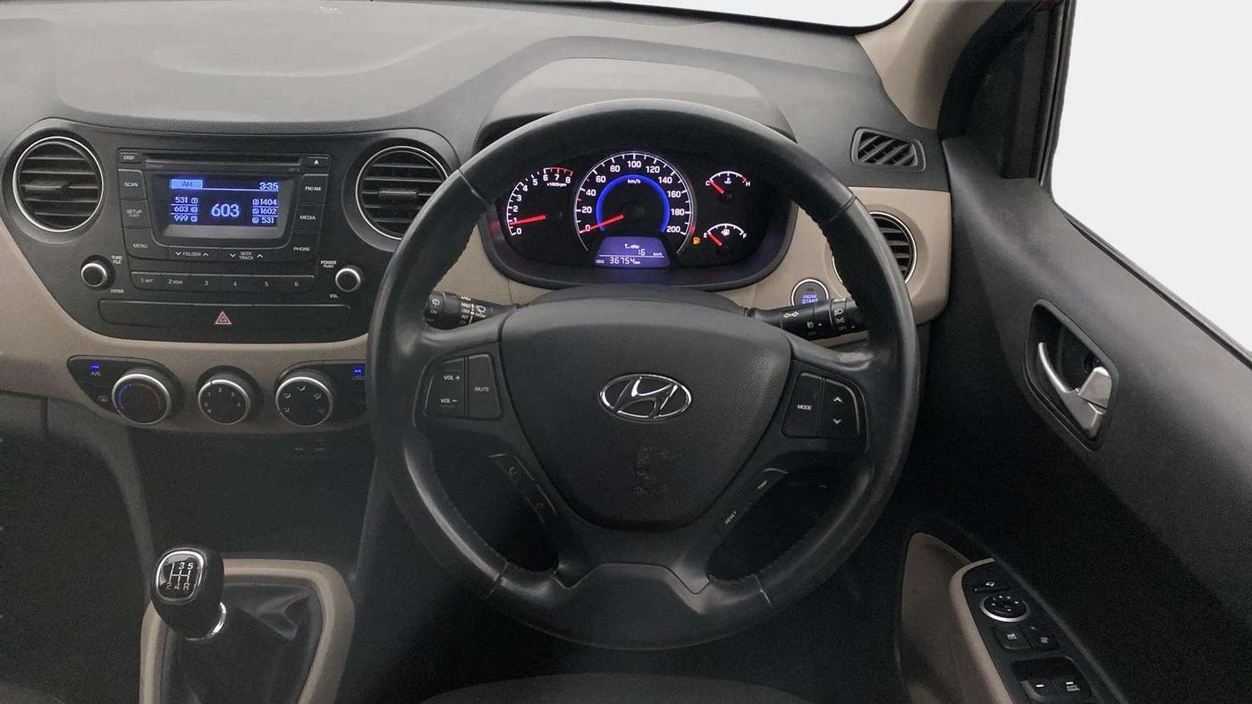 2015 Hyundai Grand i10 ASTA (O) 1.2 KAPPA VTVT, Petrol, Manual, 36,719 km, Steering Wheel Close Up