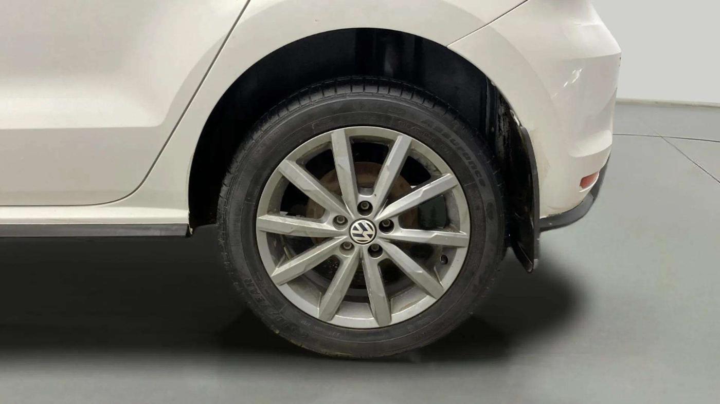2020 Volkswagen Polo HIGHLINE PLUS 1.0, Petrol, Manual, 35,056 km, Left Rear Wheel