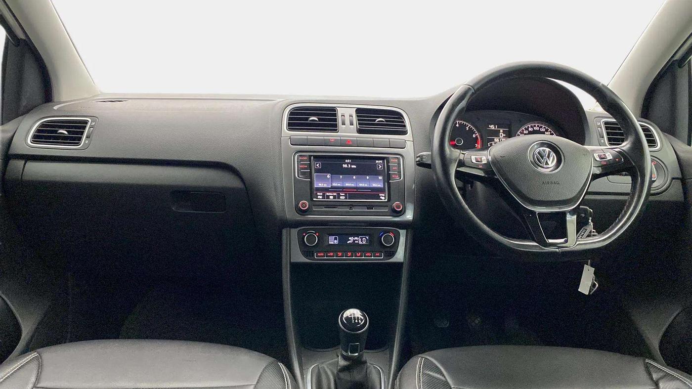 2020 Volkswagen Polo HIGHLINE PLUS 1.0, Petrol, Manual, 35,056 km, Dashboard