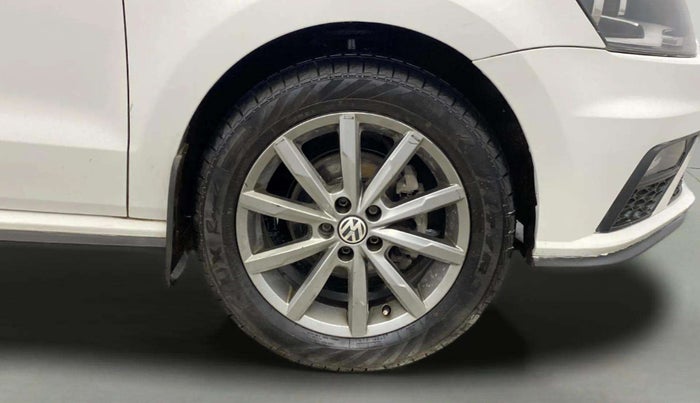 2020 Volkswagen Polo HIGHLINE PLUS 1.0, Petrol, Manual, 34,938 km, Right Front Wheel