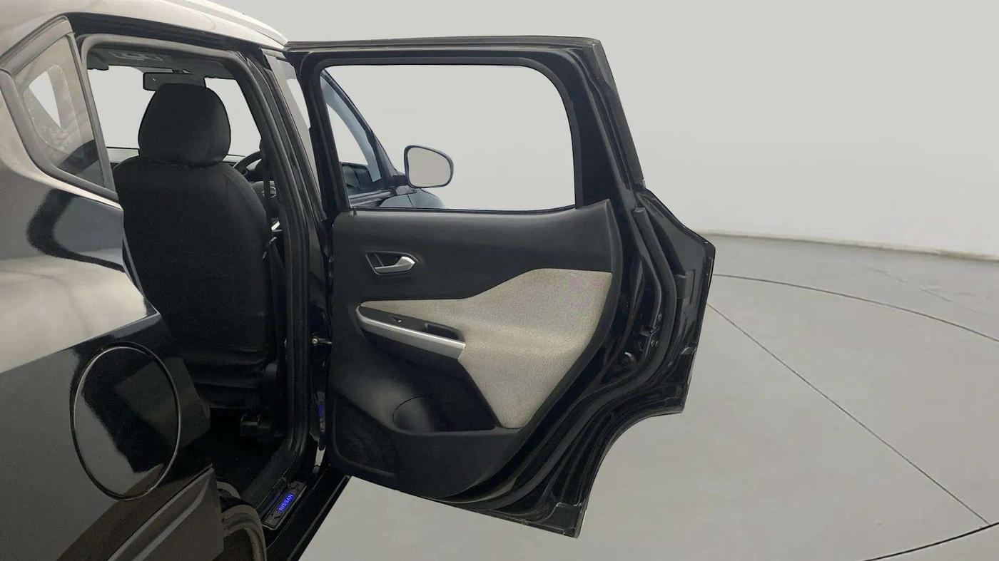 2023 Nissan MAGNITE XV MT, Petrol, Manual, 30,593 km, RHS Rear Door
