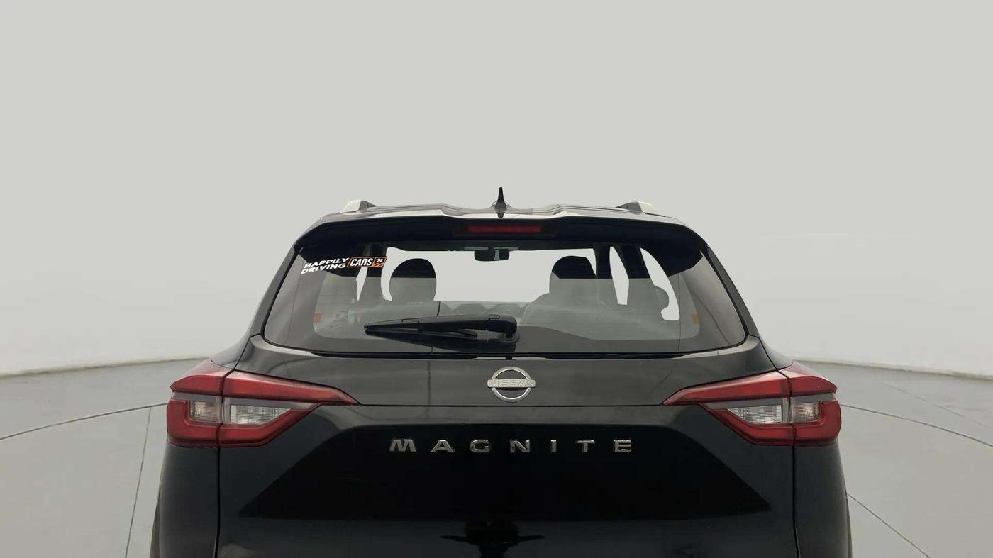 2023 Nissan MAGNITE XV MT, Petrol, Manual, 30,593 km, Rear Windshield