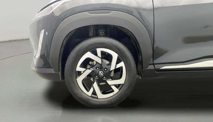 2023 Nissan MAGNITE XV MT, Petrol, Manual, 30,593 km, Left Front Wheel