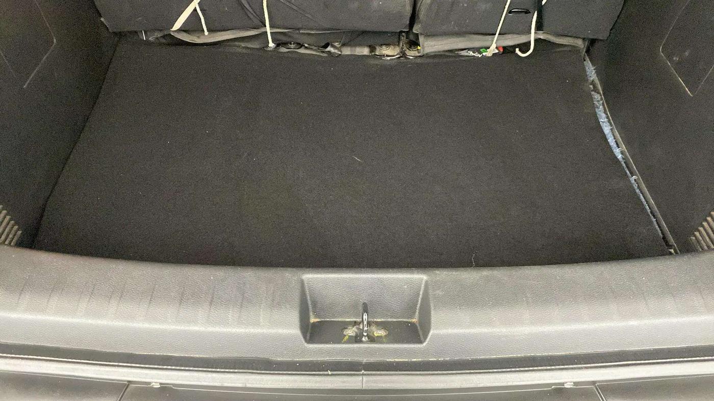 2023 Nissan MAGNITE XV MT, Petrol, Manual, 30,593 km, Boot Inside